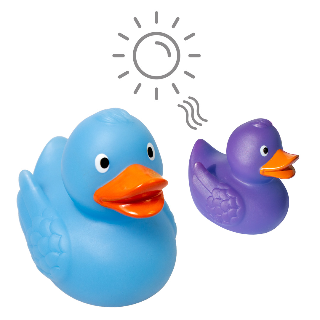 squeaky duck Magic UV colour change blue/purple